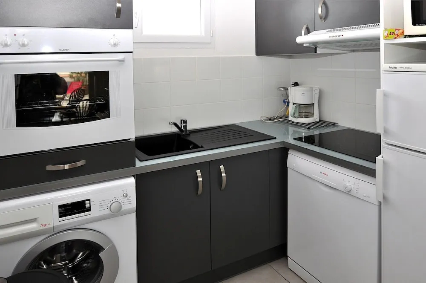 Villa With 2 Bedrooms in Saint Pierre la Mer, With Wonderful sea View