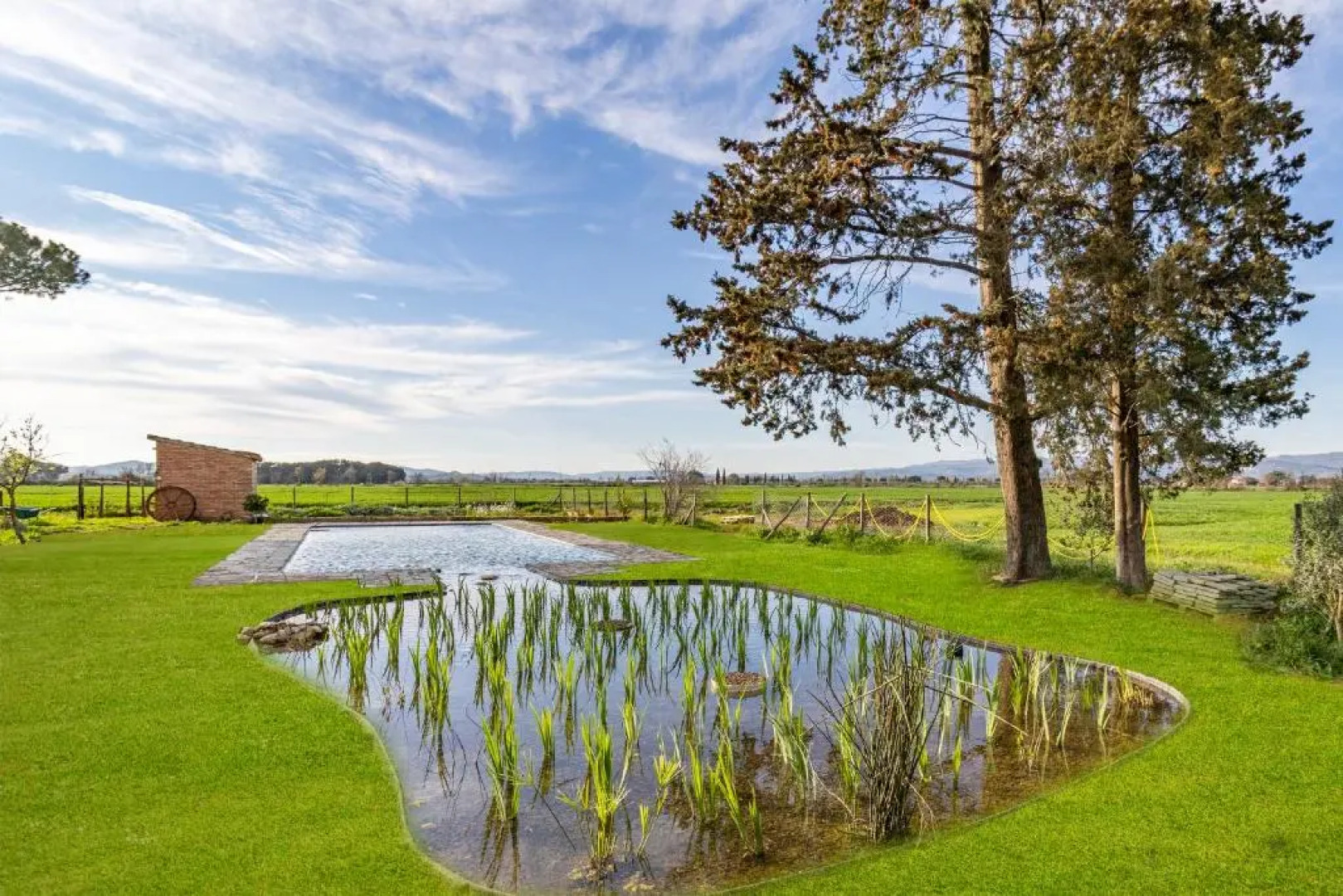 Casolare Clara with a beautiful Bio-Lake