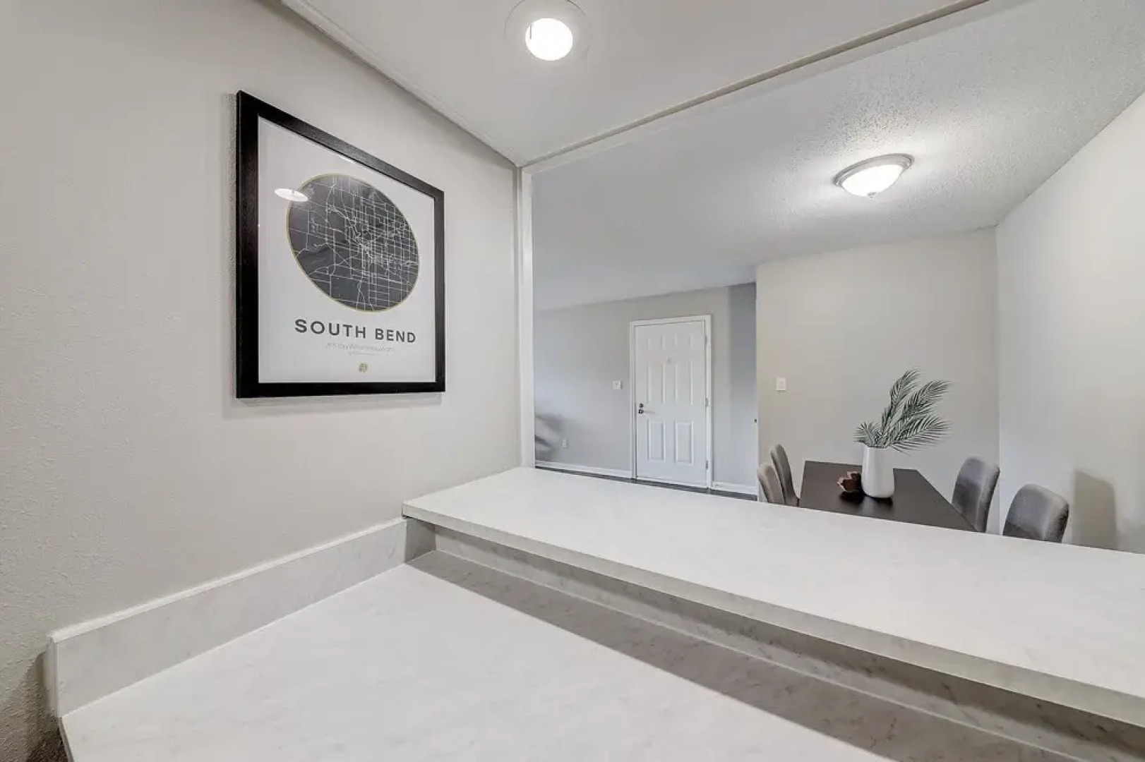 FRONTDESK Castle Point Apts Georgetown South Bend