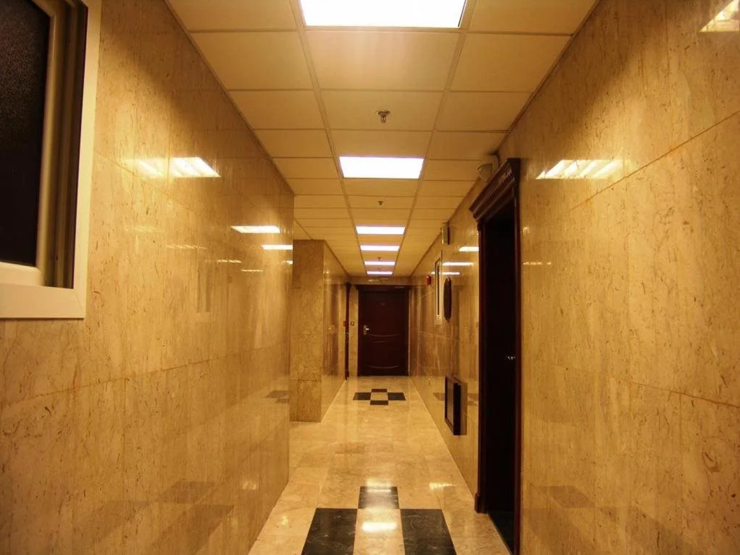 Al Sadd Suites Hotel