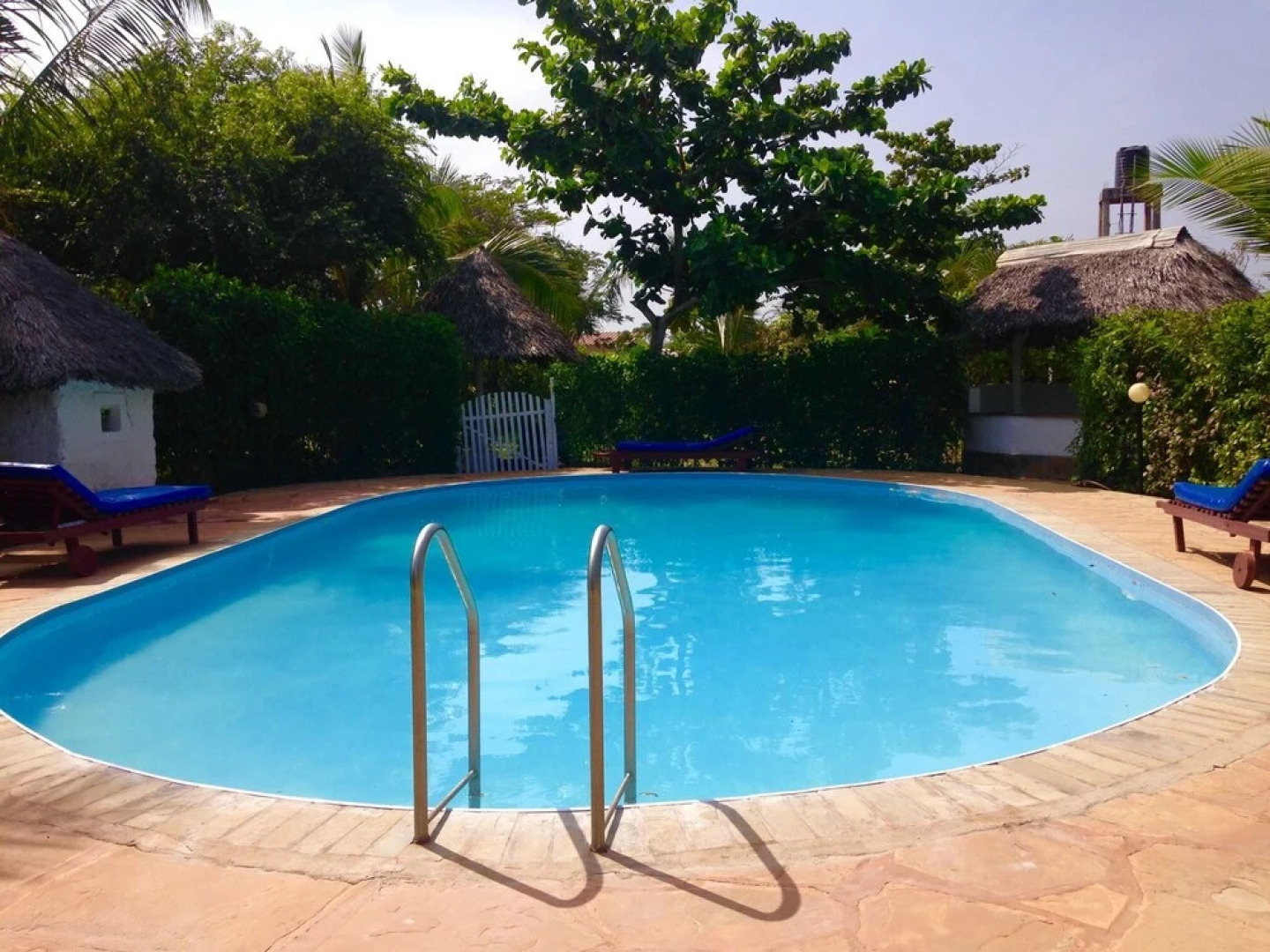 Villa Dora and Holly