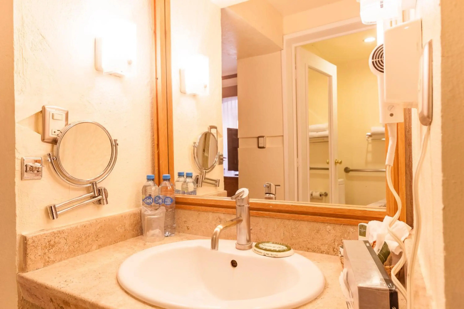 Hotel Mesón de Jobito