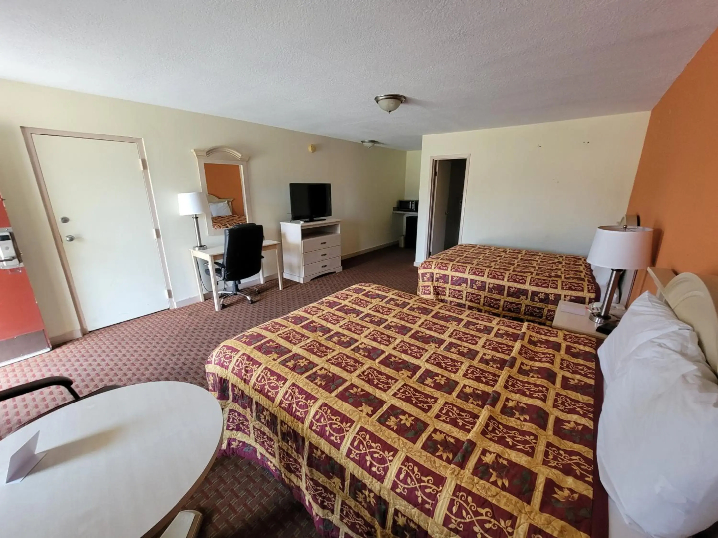 Twin Star Lodge