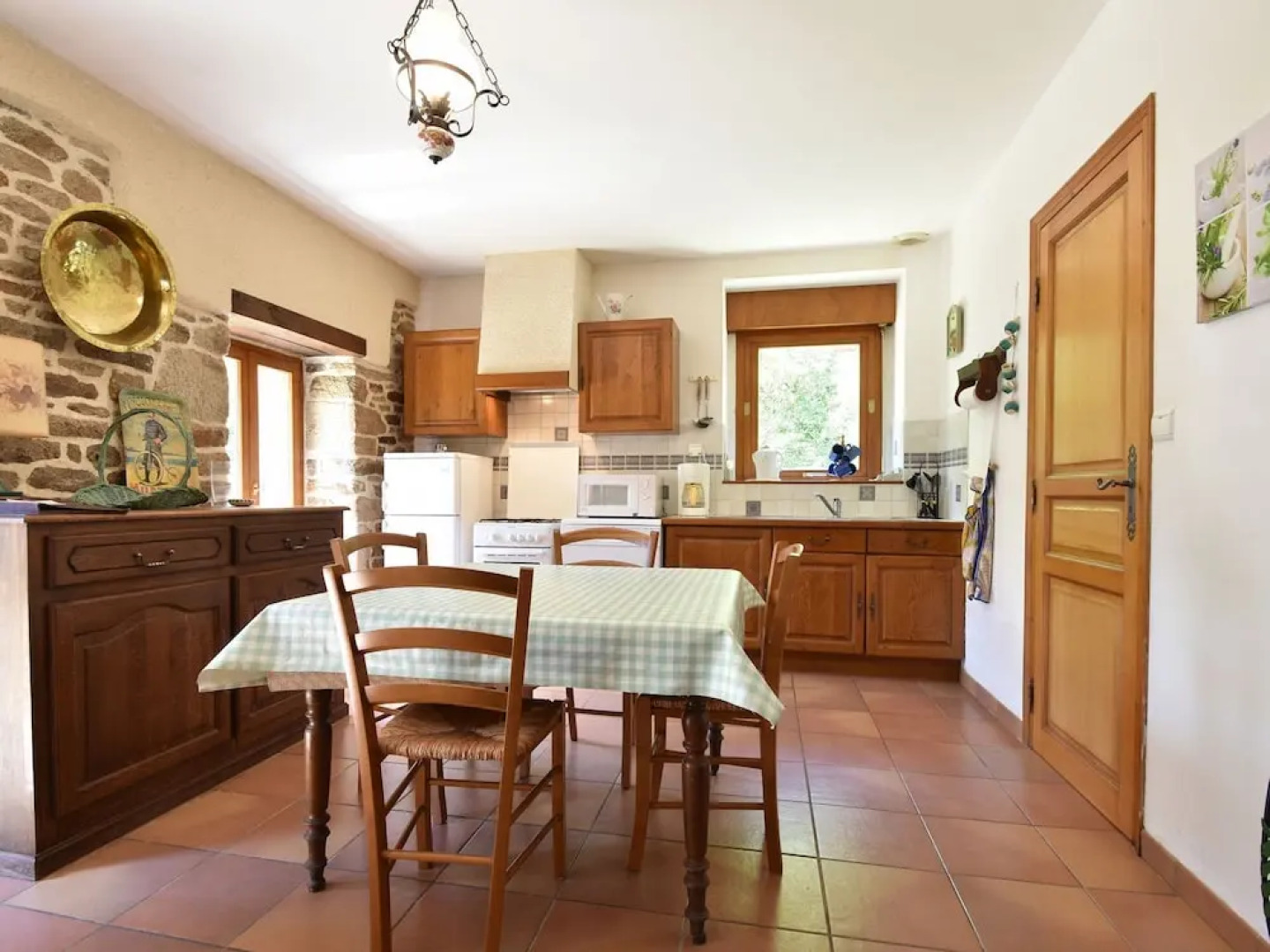 House in a Former Mill, Surrounded by a Large Garden and Outdoor Play Area