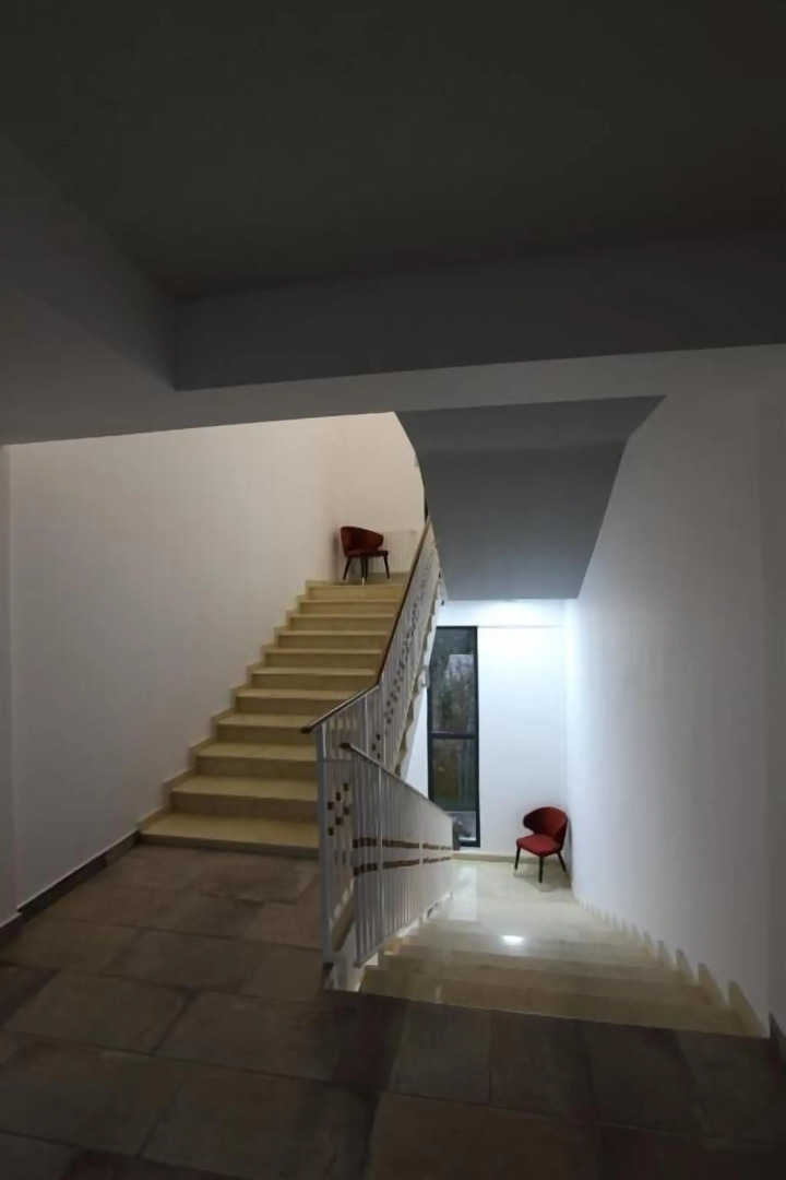 Bliss Hotel and Apartments