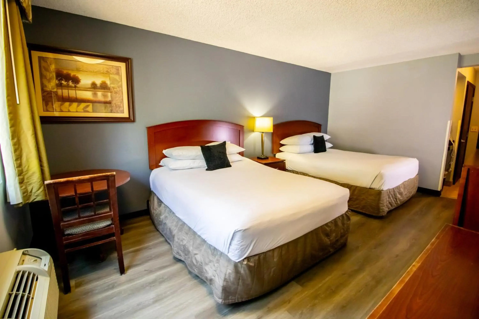 Red Lion Inn & Suites Vancouver
