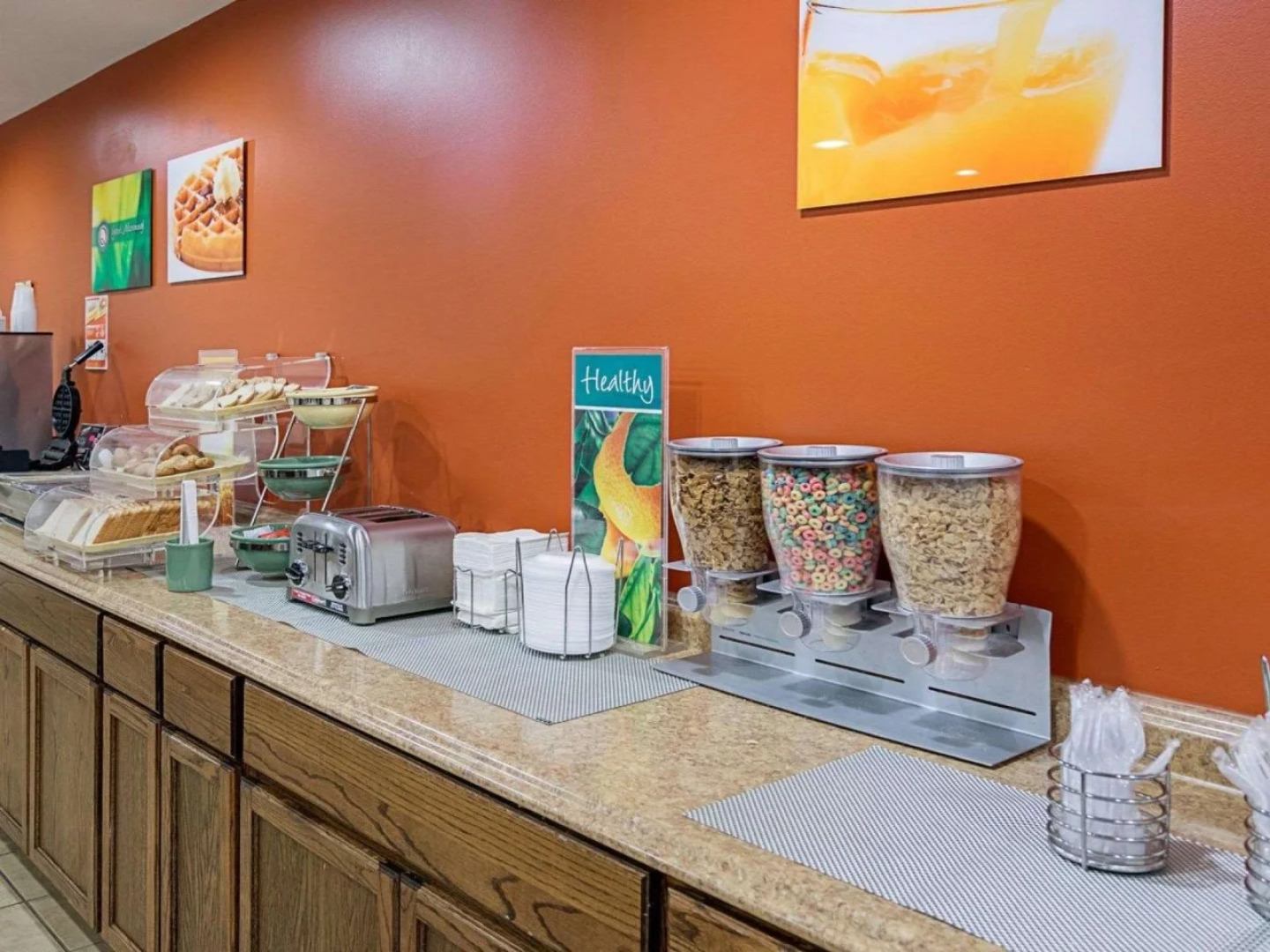 Quality Inn And Suites Skyways