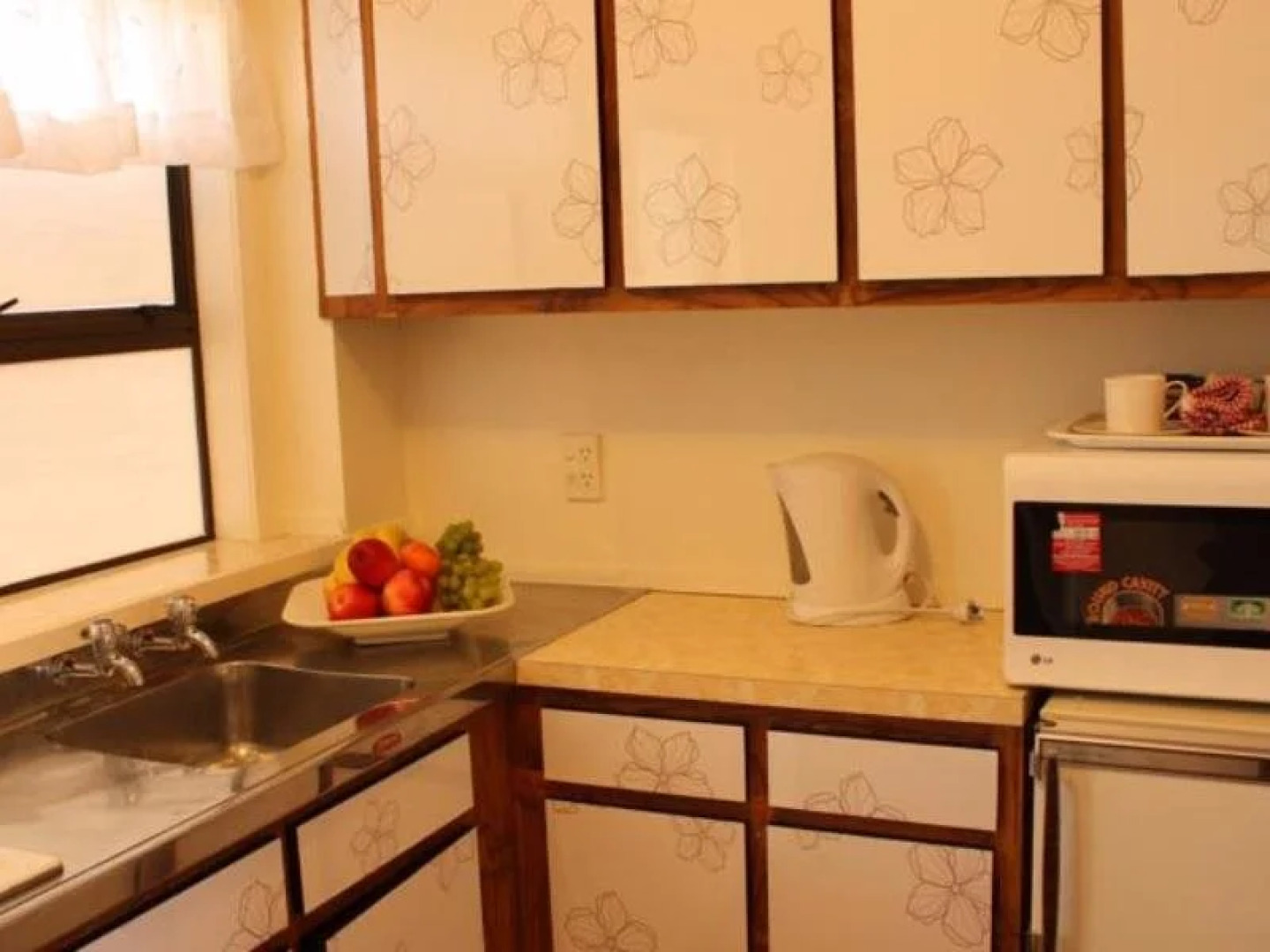 Airport Travel Air Motor Inn