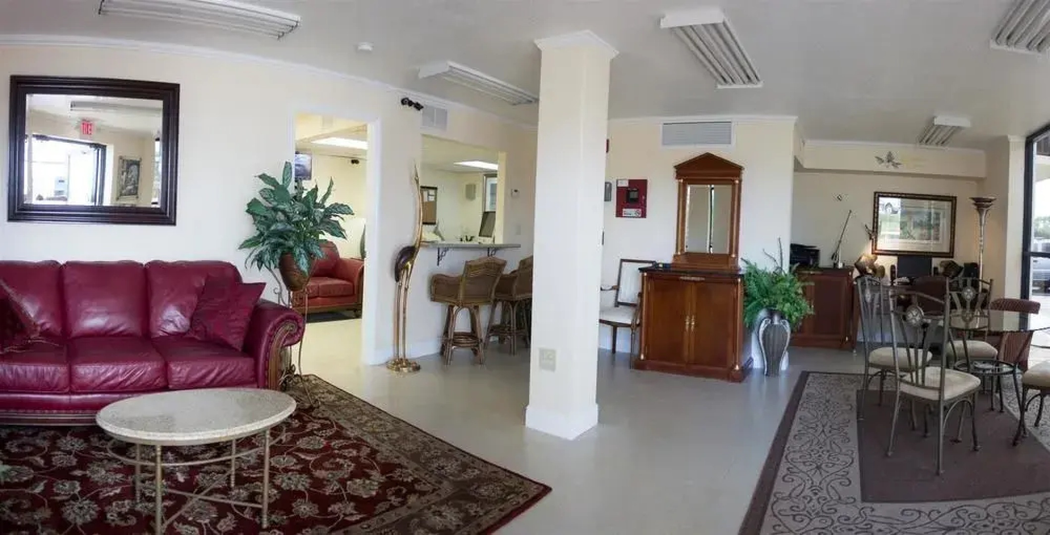 3 Palms Hotel