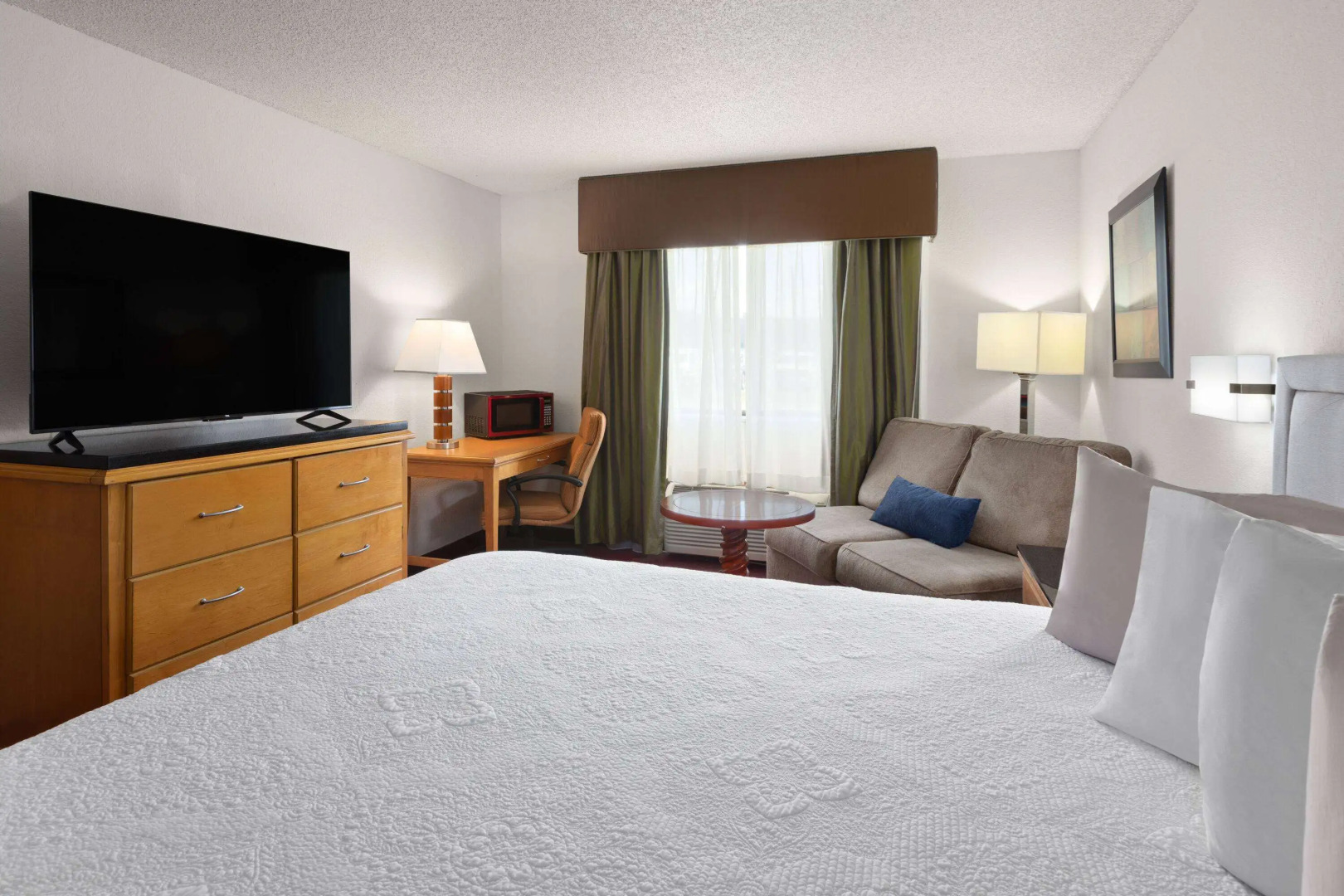 Travelodge by Wyndham Redwood Falls