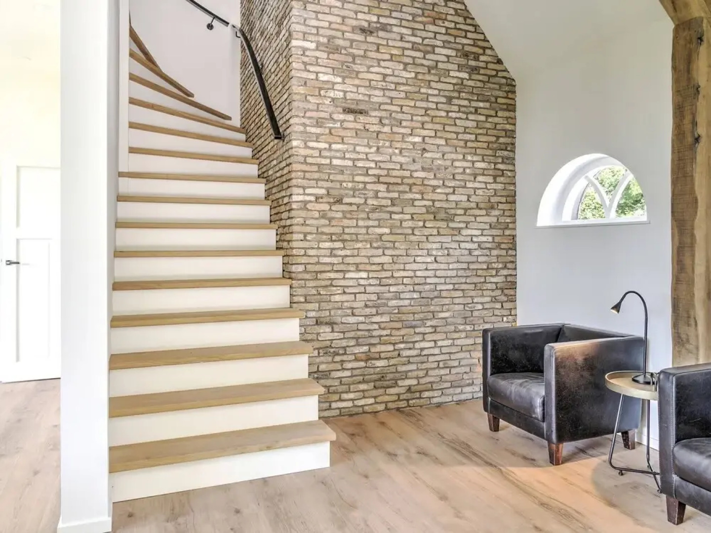 Tranquil Farmhouse in Rijsbergen with Hot Tub and Garden