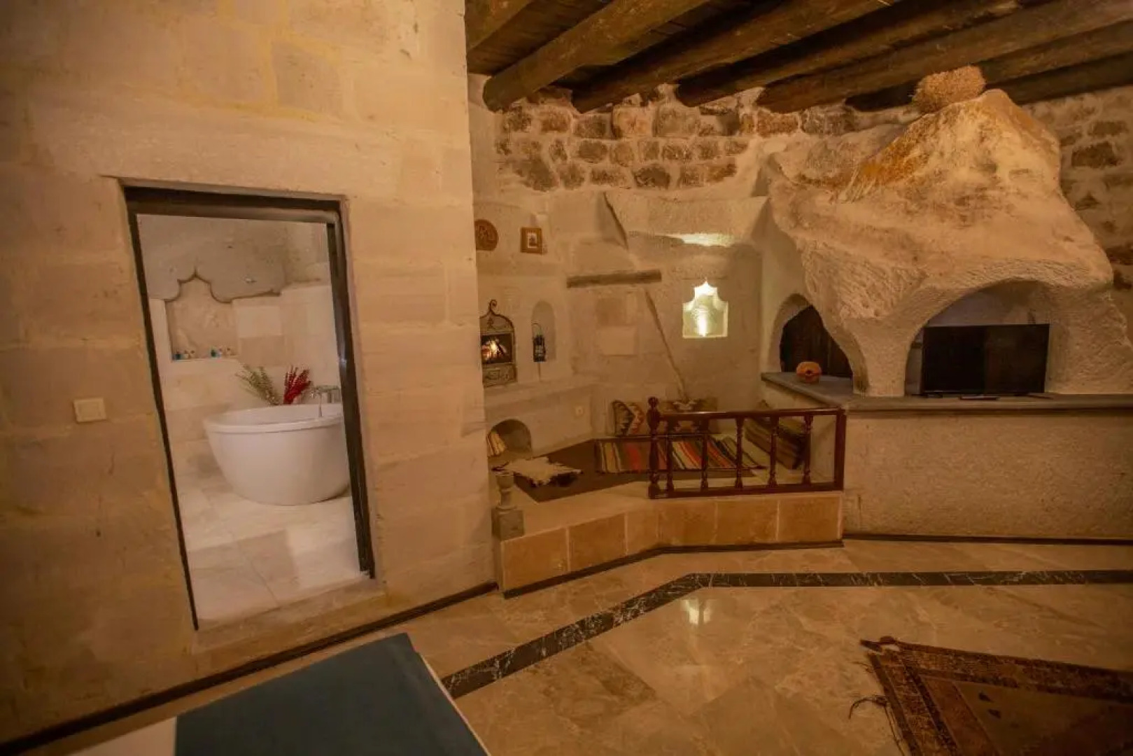 Lavender Cave Hotel