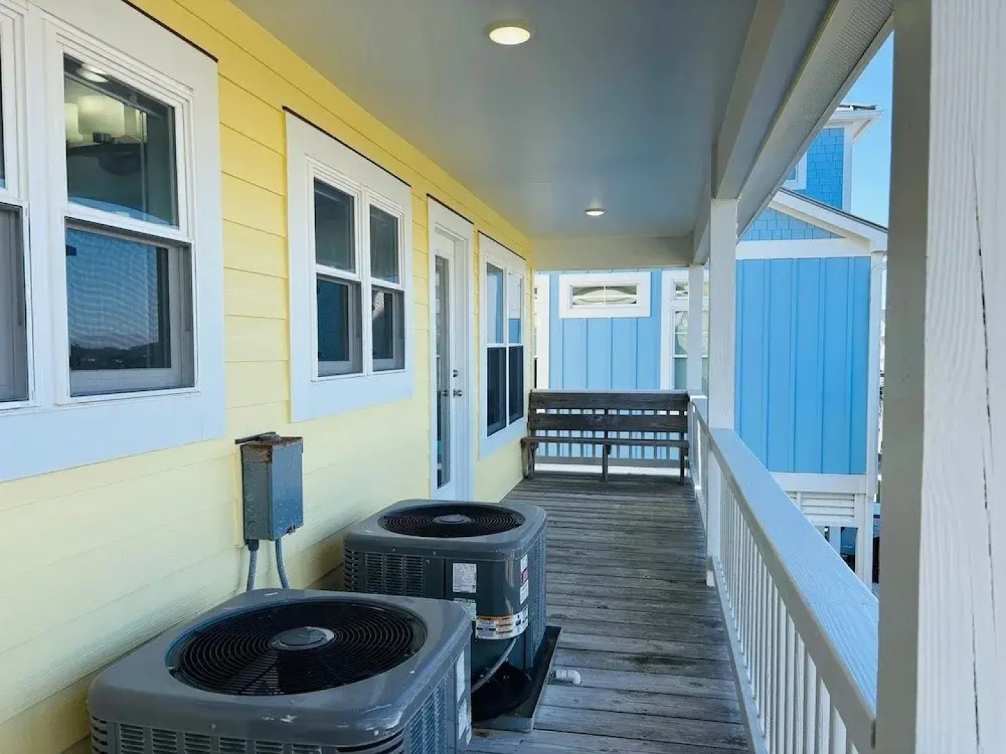 Summer Sandcastle 5 Bedroom Home by RedAwning