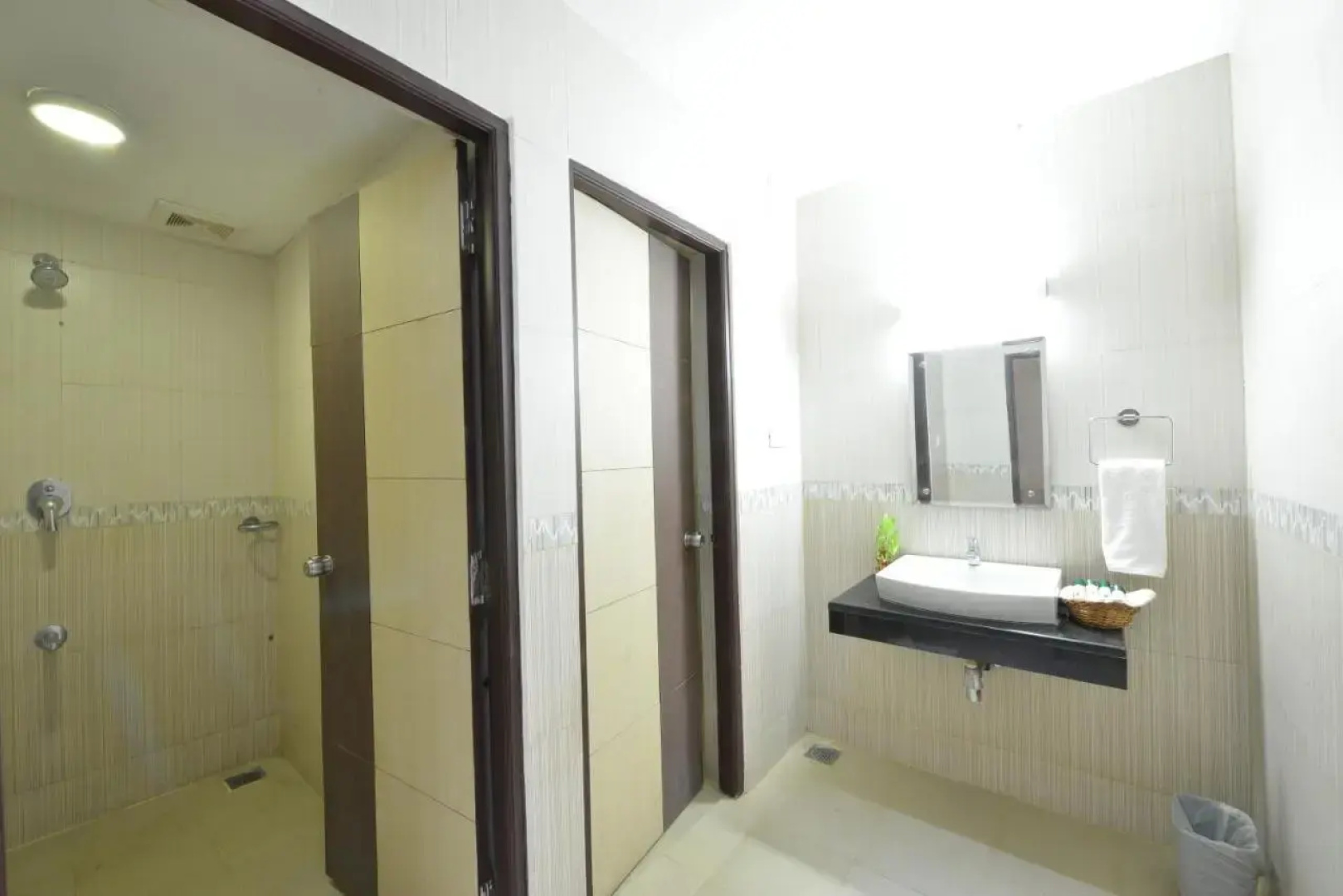 SRM Hotel Tuticorin