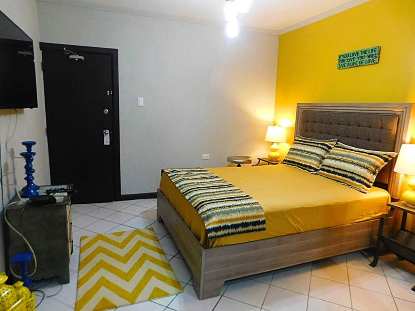 Coral Cove Marina Hotel