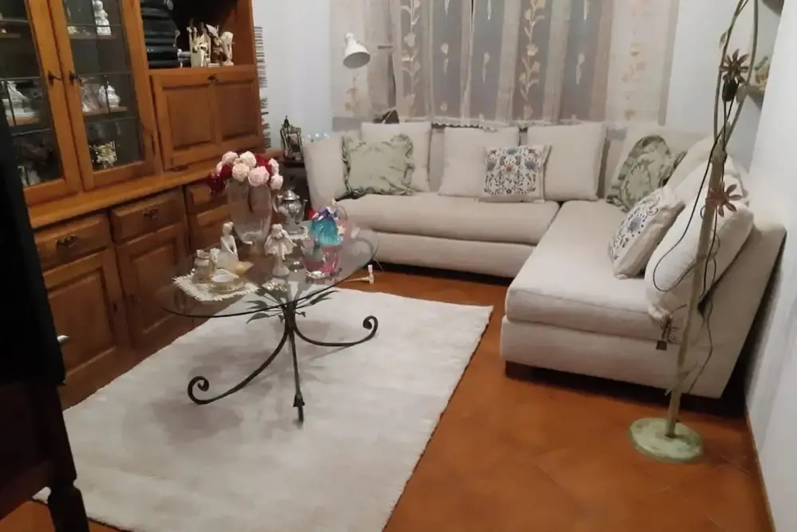 Apartment - Sleeps 2, Balcony & Parking