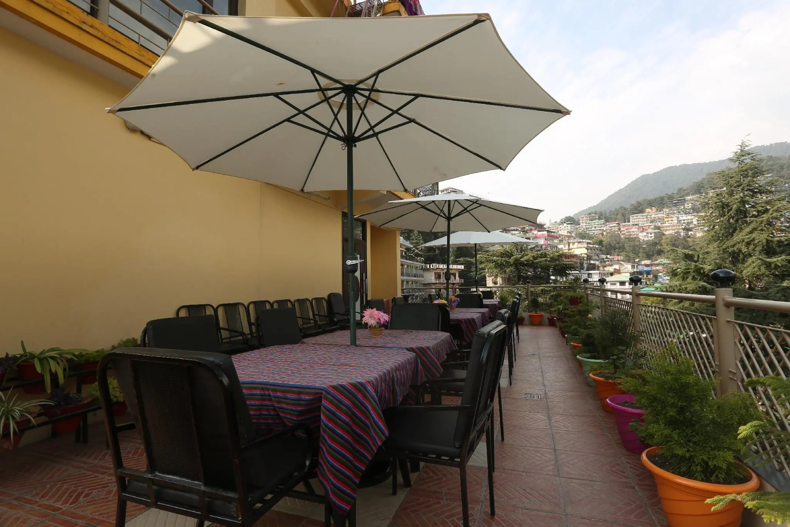 Hotel Moon Walk Residency