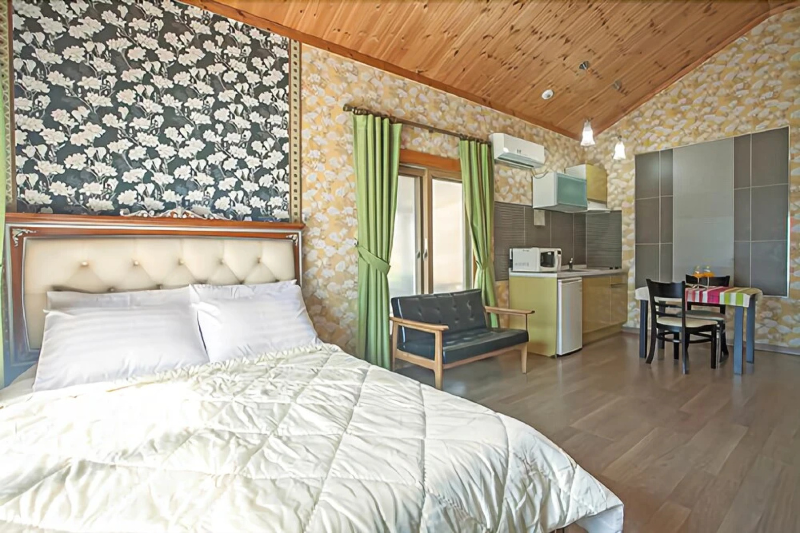 Yangpyeong Sigyekkot Pension