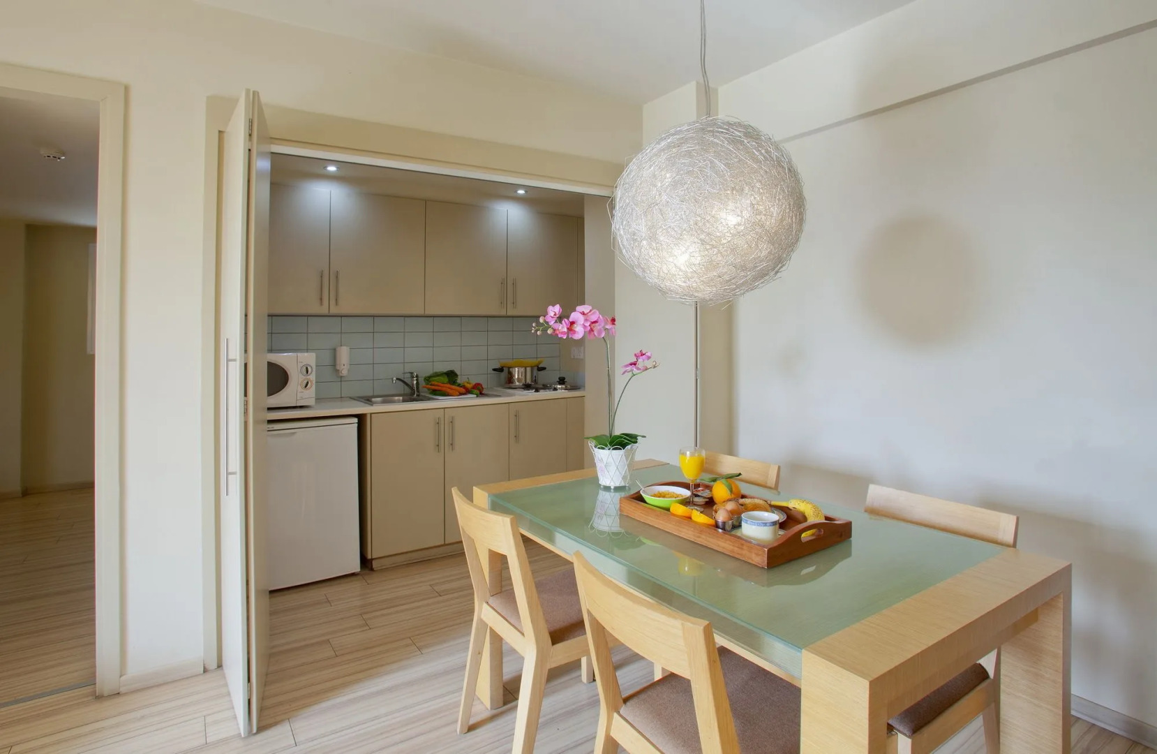 Almond Business Hotel