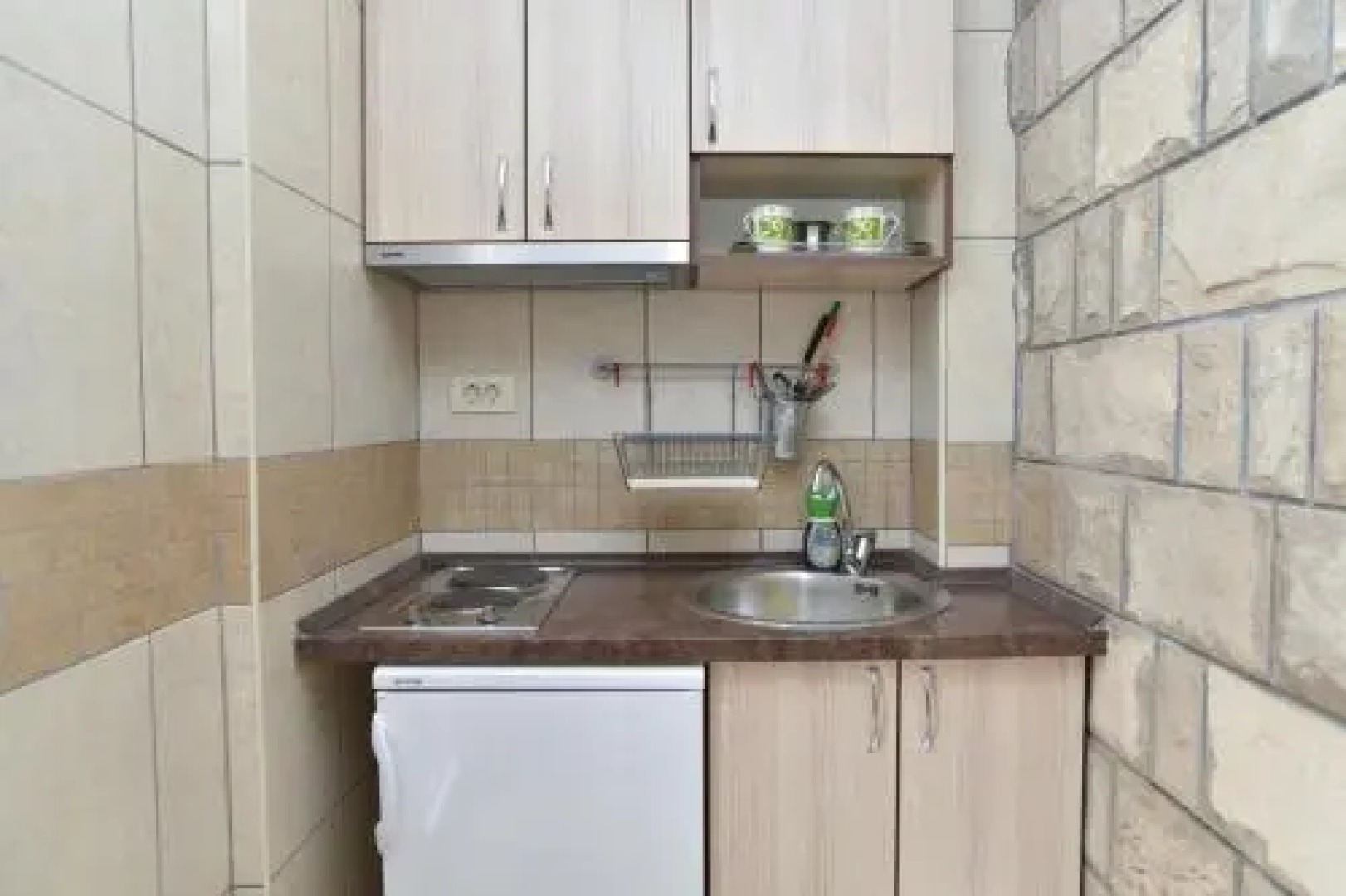 Apartments and Rooms Drago