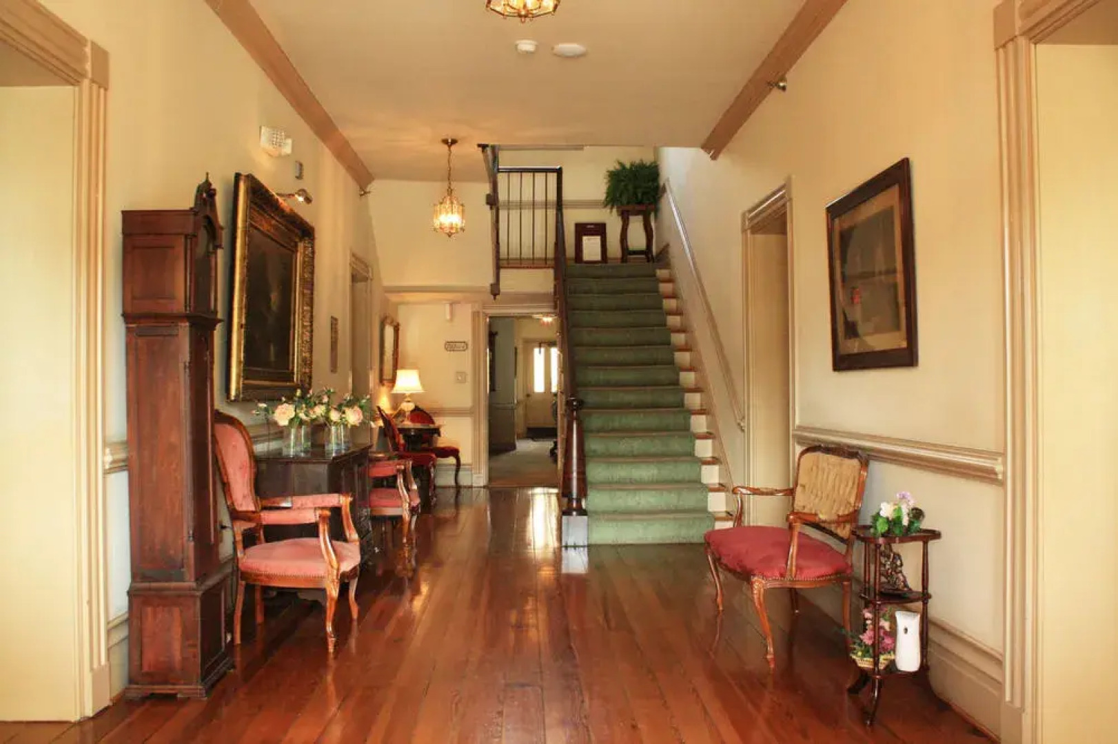 Maple Hall Inn & Restaurant 1850