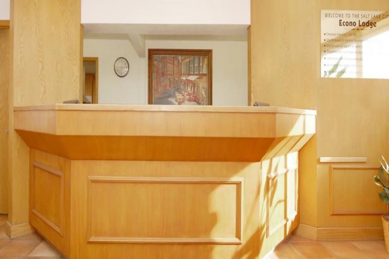 Econo Lodge Downtown