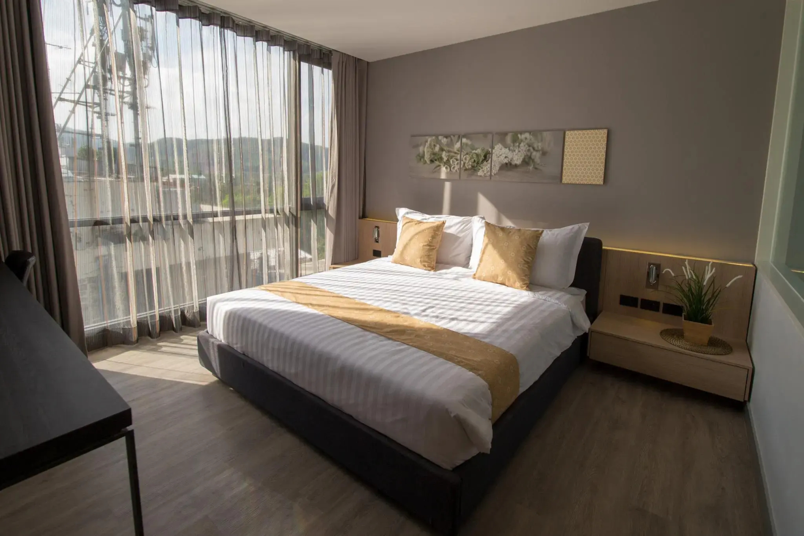 Neca Reiche Hotel