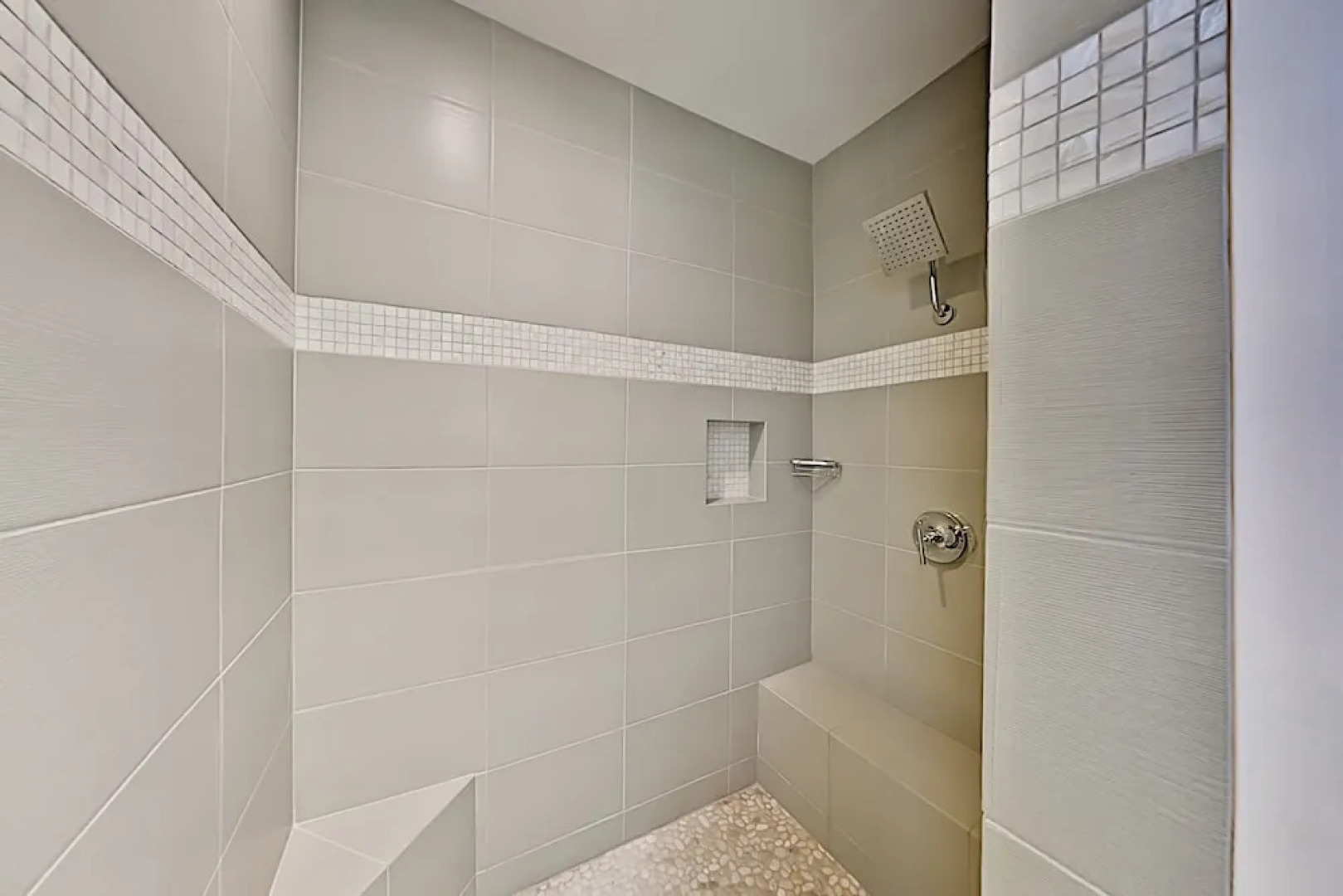 2157hdm8 4 Bedroom Home