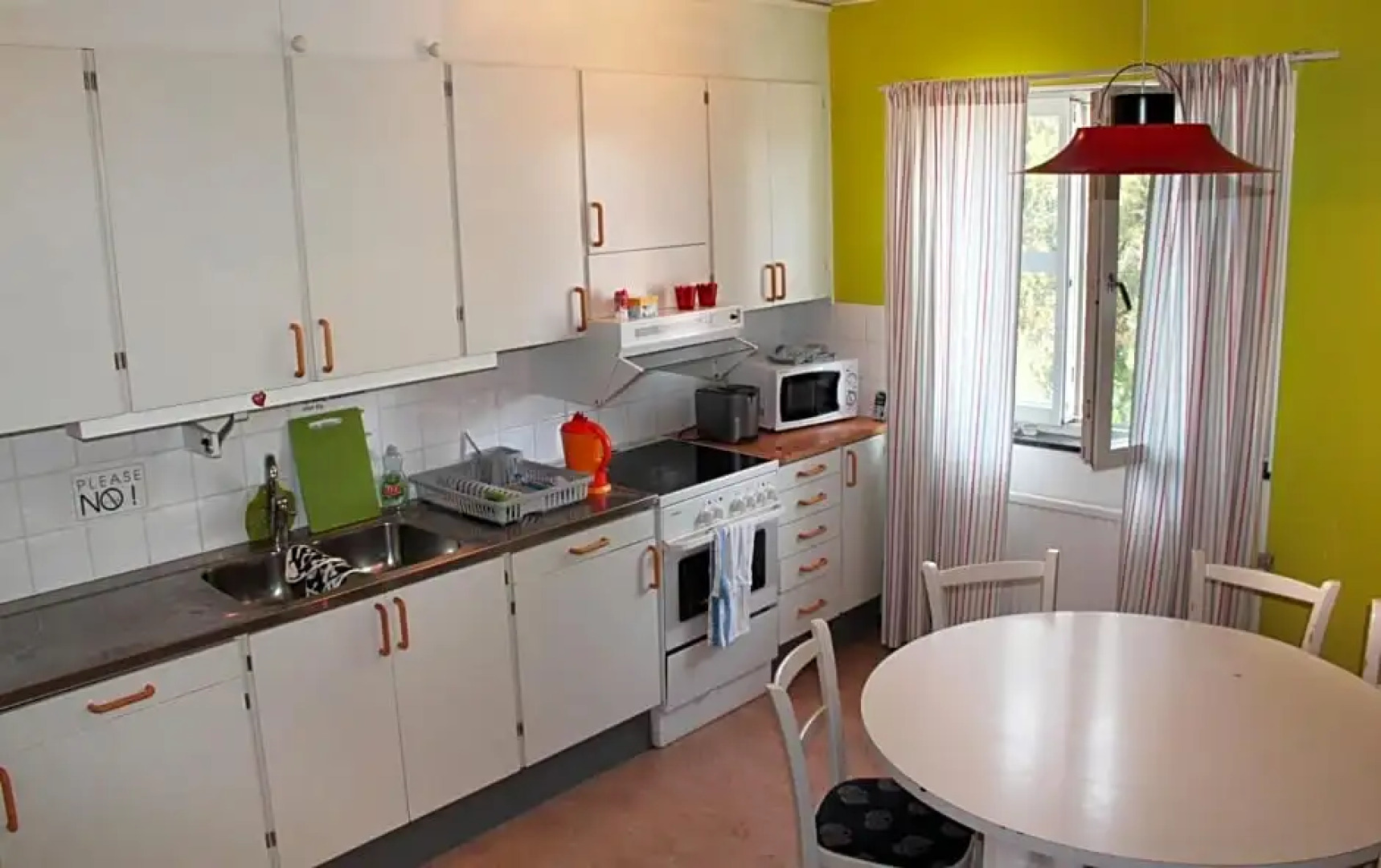 Svefi Hotell & Vandrarhem