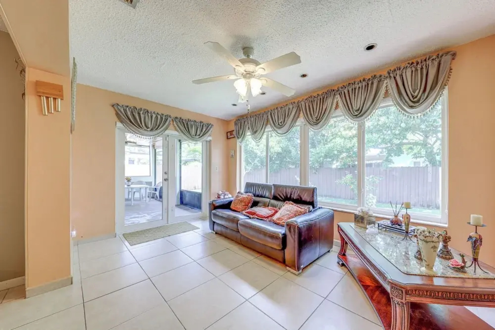 4 Mi to Hard Rock Stadium: Miramar Home w/ Bbq!