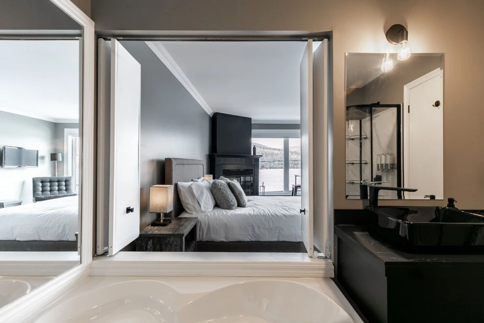 Les Lofts du Lac des Sables by KASANIA