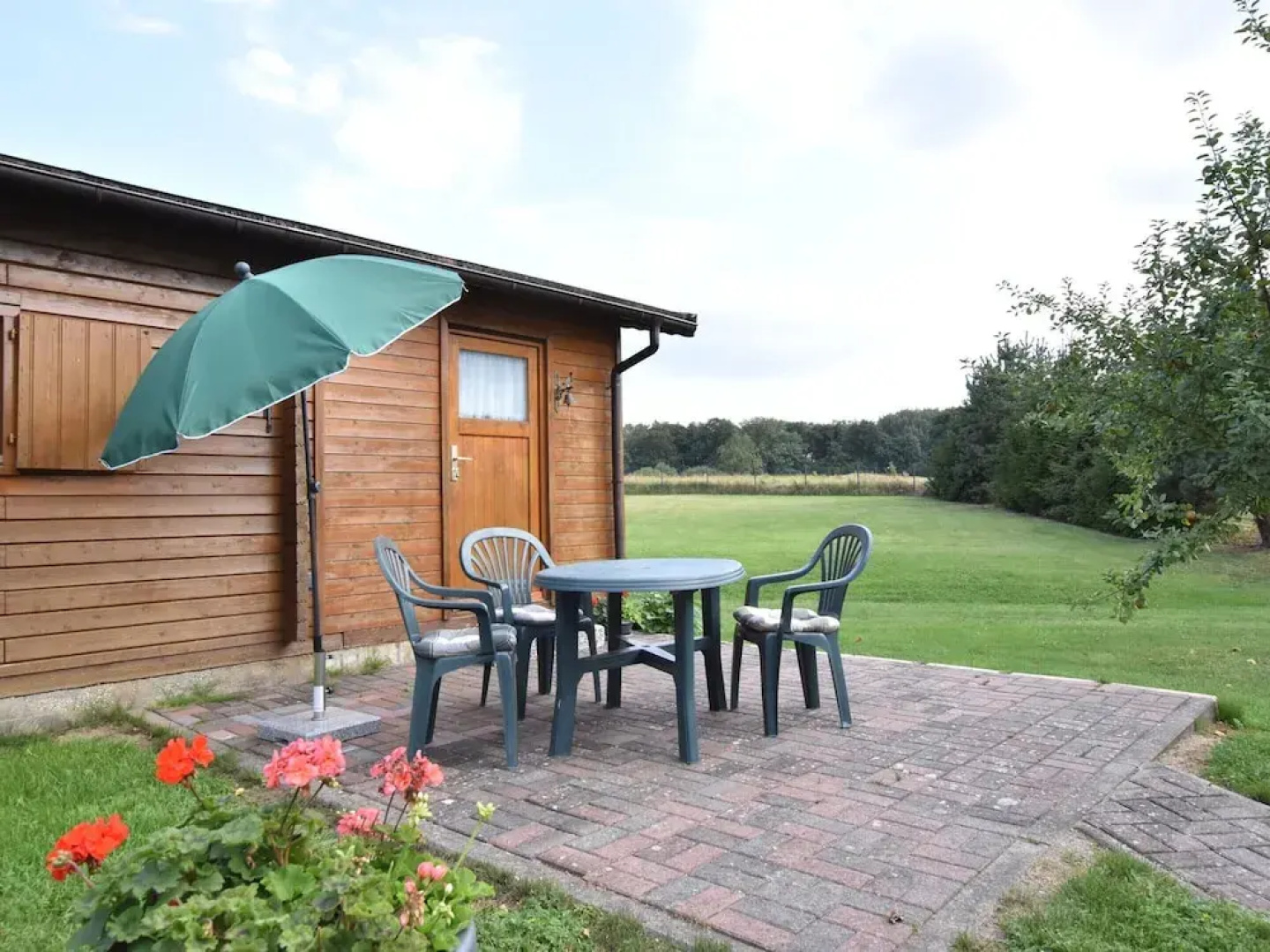 Modern Apartment in Elmenhorst Near Sea