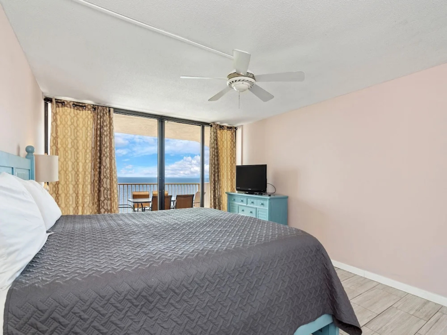 Dunes of Panama E1903 by Vtrips