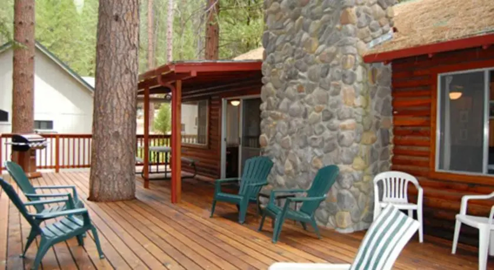 RedAwning Cabin #92 Weiss Hideaway