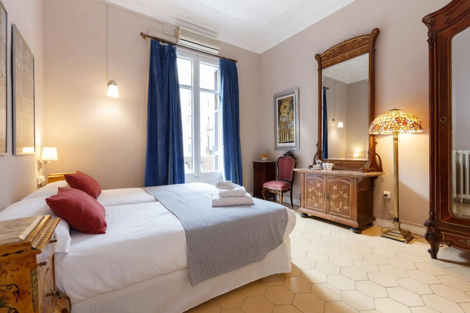 AinB Born-Via Laietana