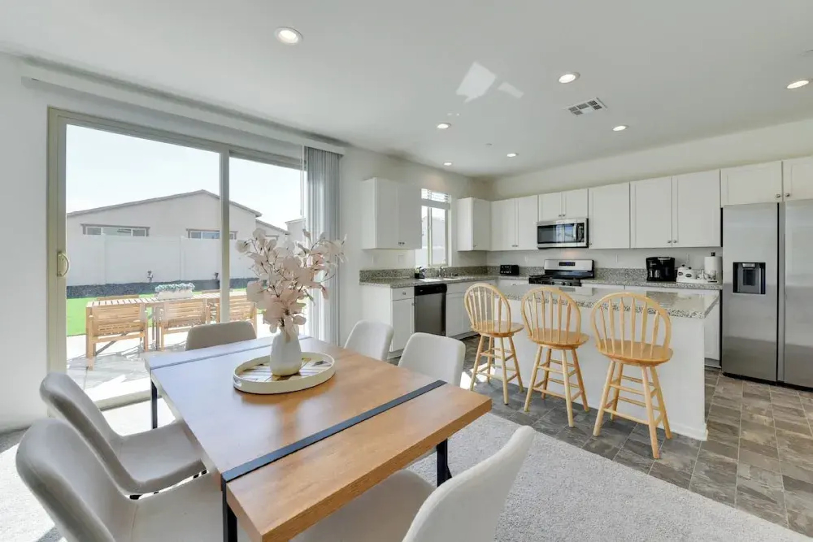 Near Empire Polo Field: Coachella Vacation Rental