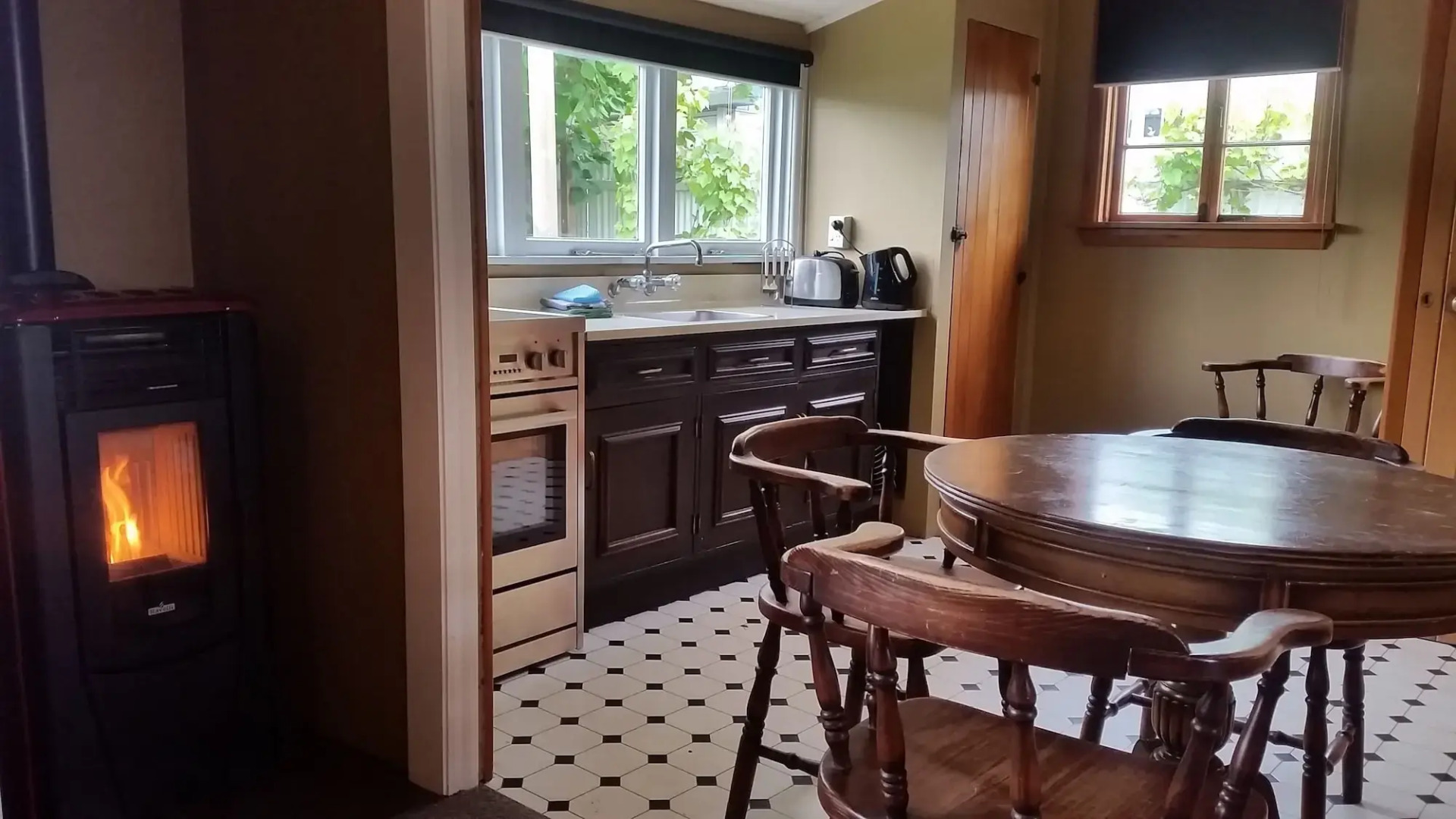 Designer Cottage B&B