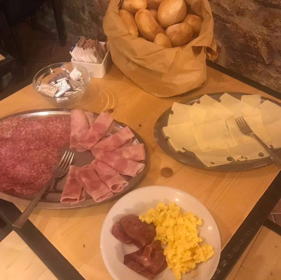 Santu Bainzu Guest House