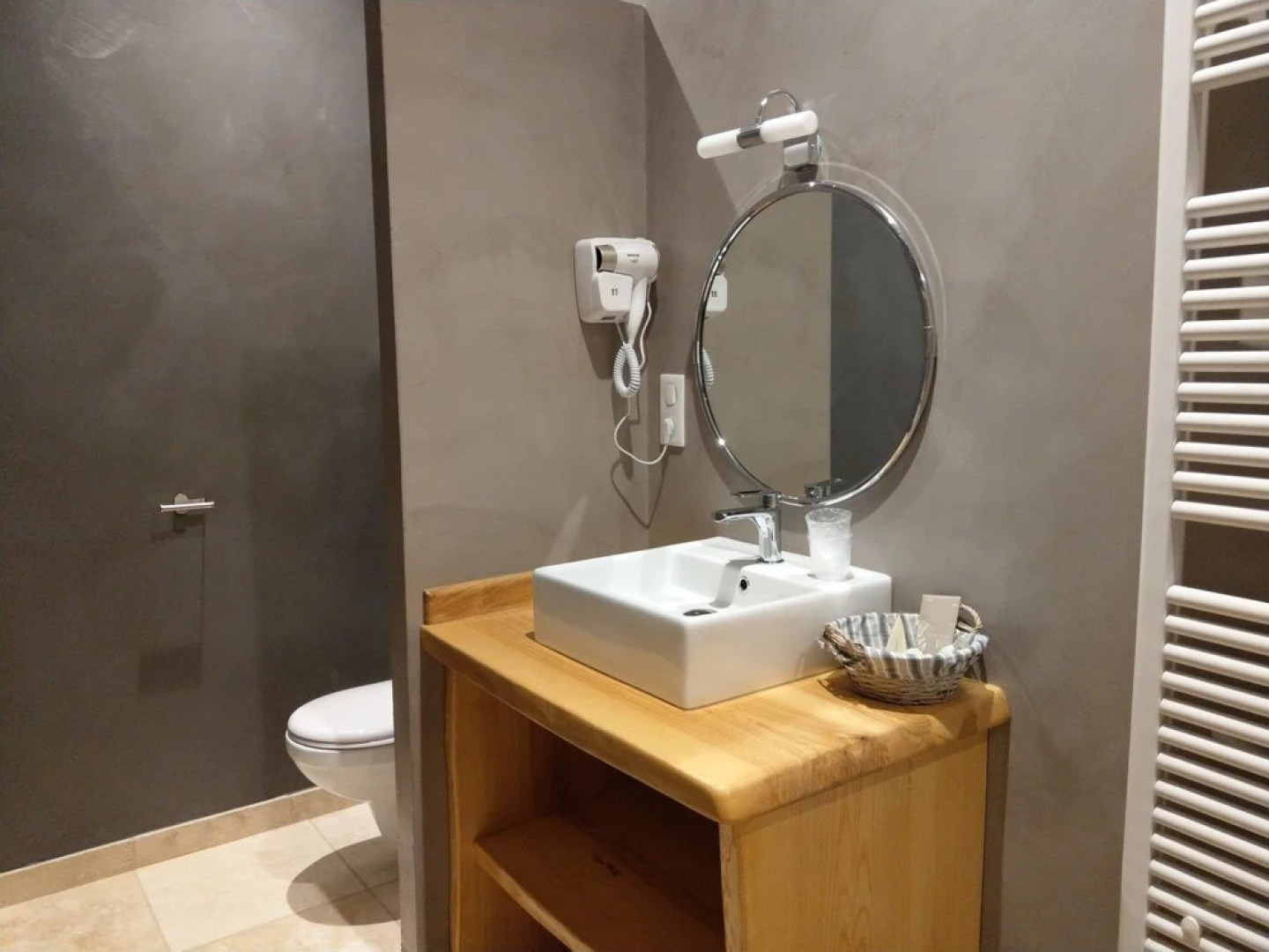 Domaine De La Frissonnette