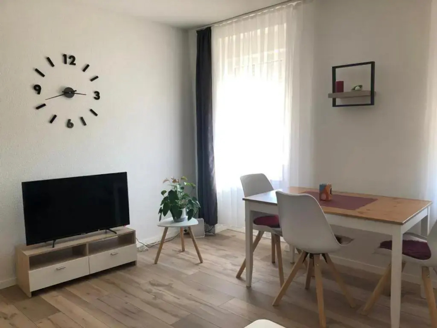 Grenznahe Ferienwohnung Mit 4 Schlafzimmern