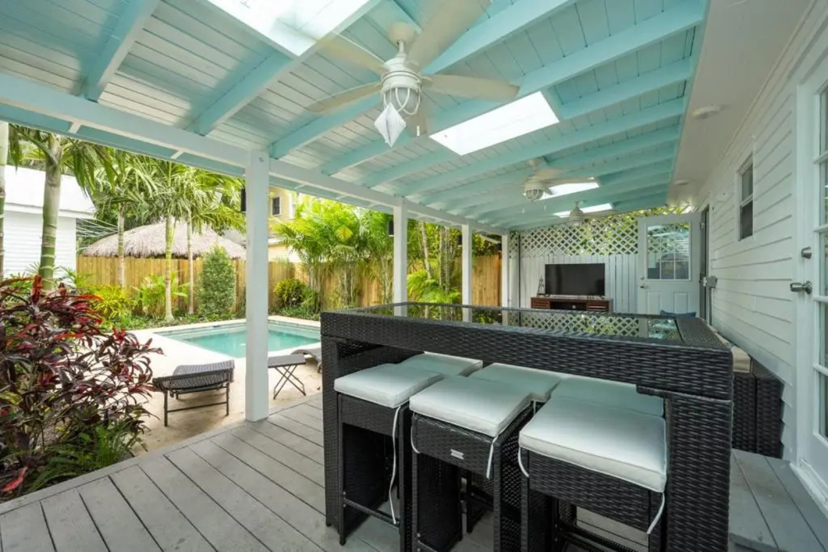 Southern Palms by Brightwild Pool Parking