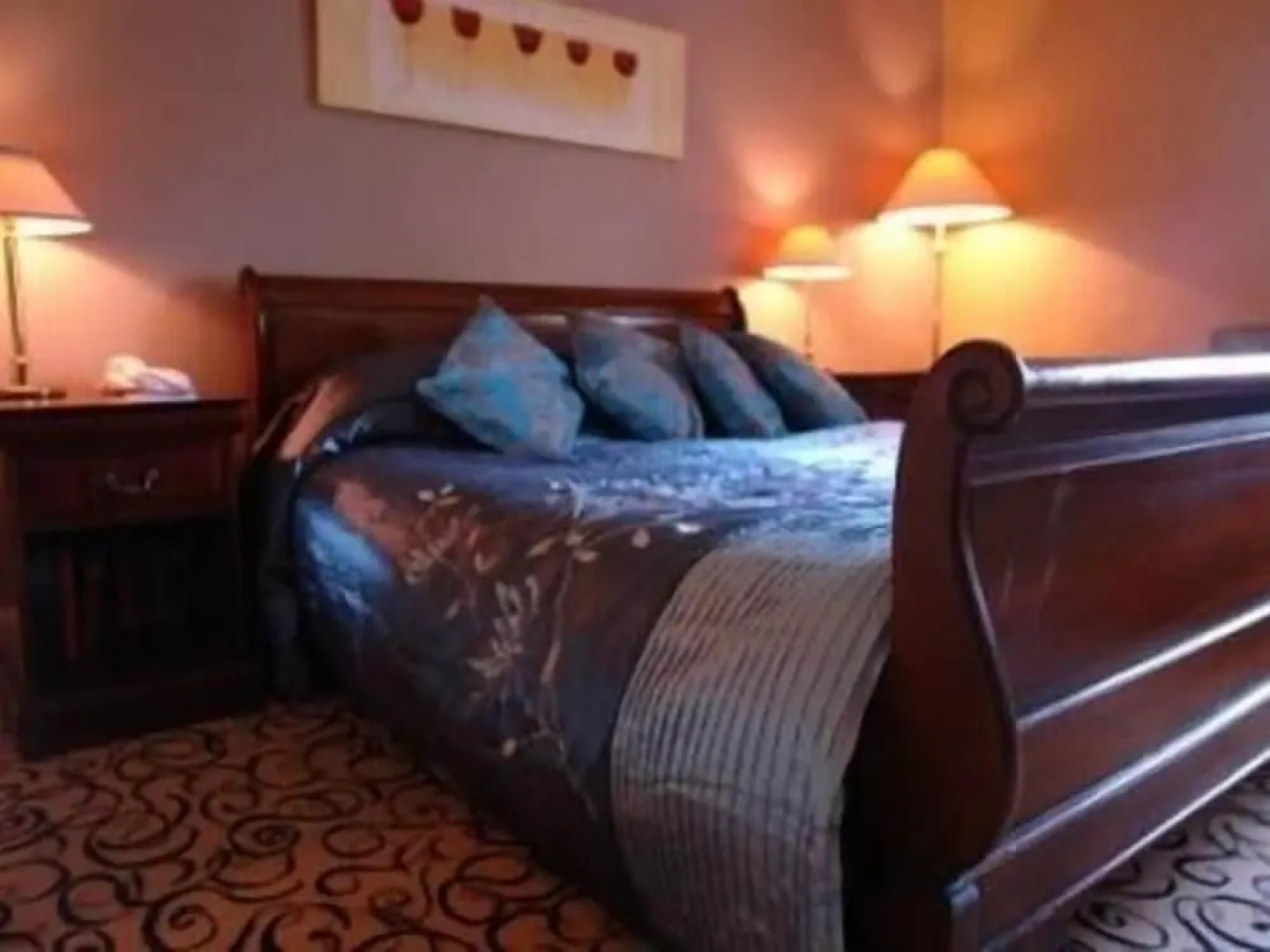 Saffron Suite And Kitchen