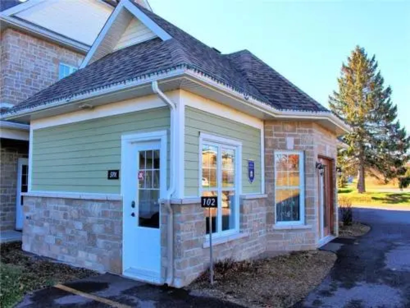 Condo Vélo-Golf-Ski Montagne Bromont - NAVETTE INCLUSE EN HIVER!