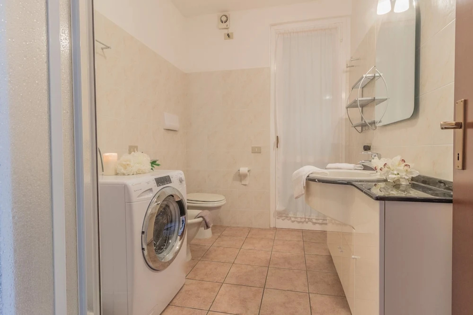 Il Tramonto sul Lago Varenna