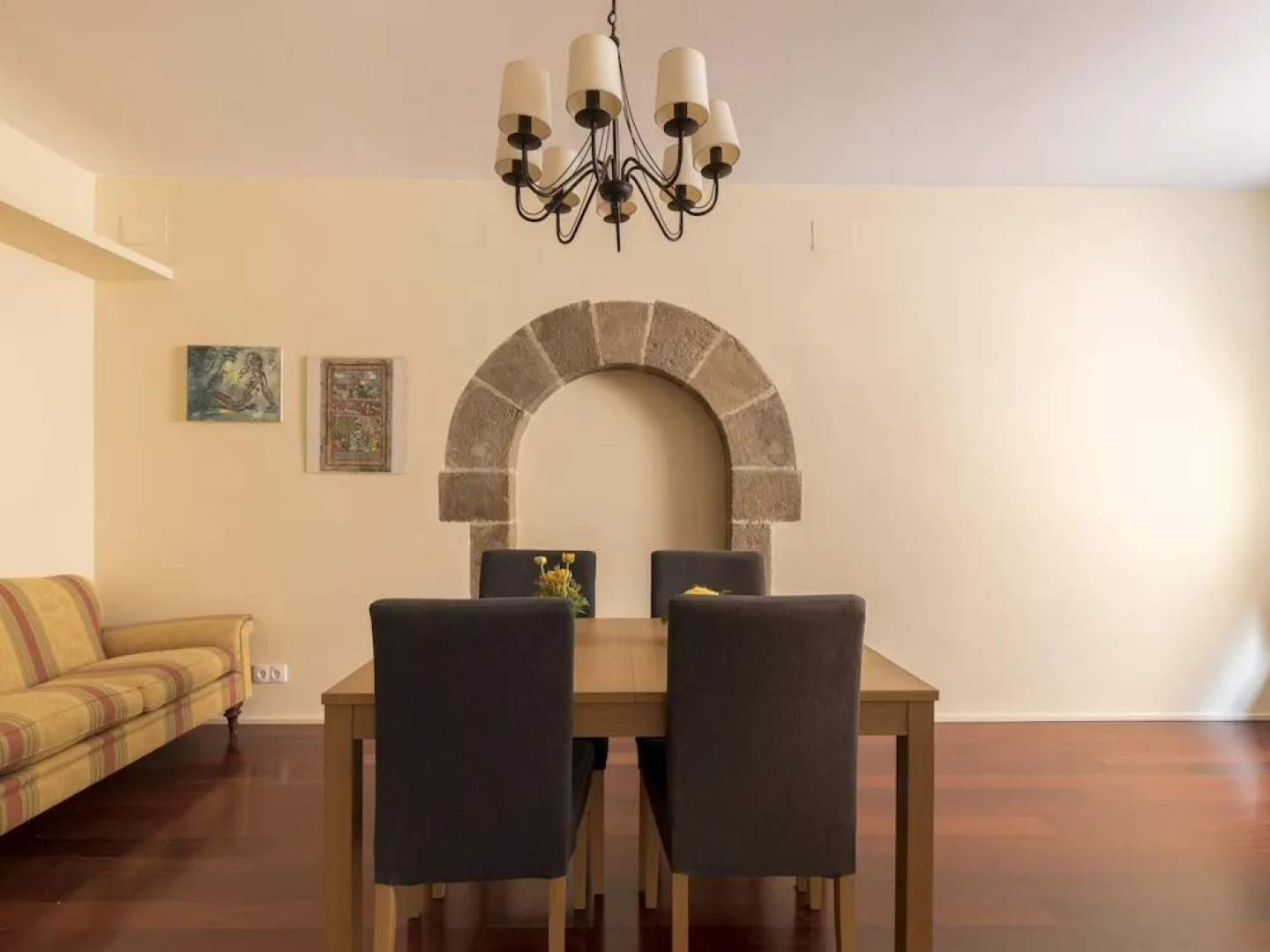 Elegant Holiday Home in Sant Boi de Llobregat With Terrace