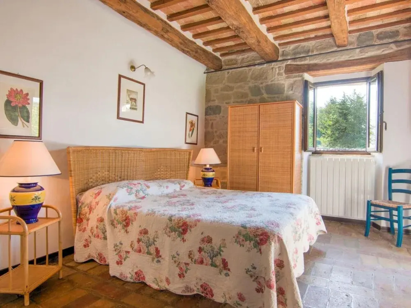 Spacious Holiday Home With Swimming Pool