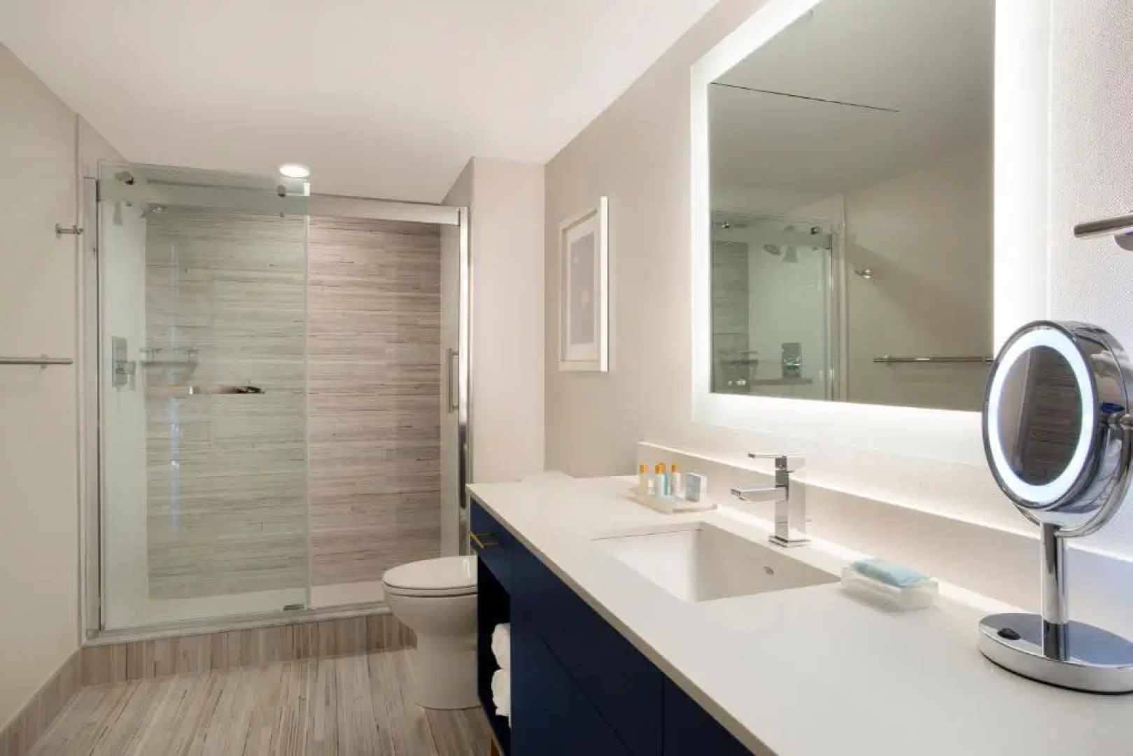 Fenwick Shores, Tapestry Collection by Hilton