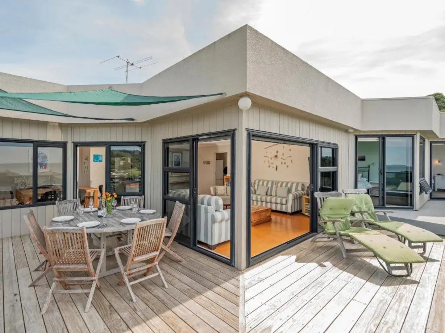 The Glass House - Kuaotunu Holiday Home