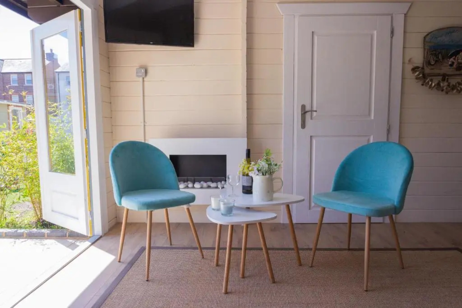 New Bespoke Log Cabin