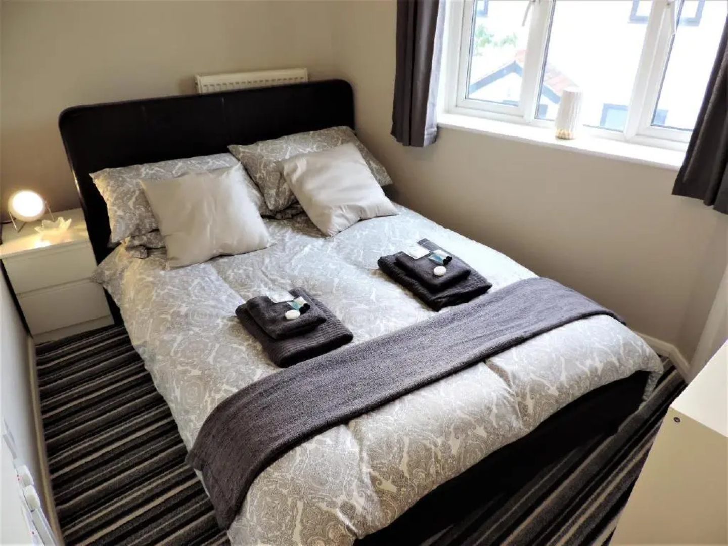 1 Bed Bagshot Pennyhill Accommodation